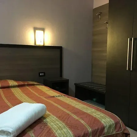 Salus Hotel Milão