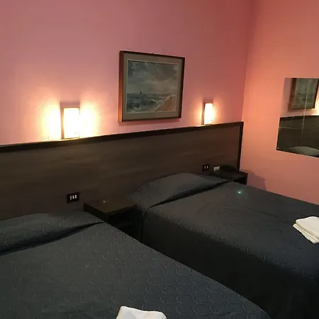 Salus Hotel