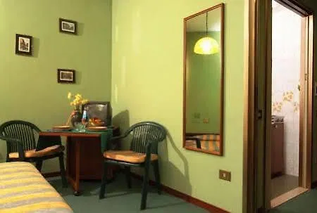 Loreto Apartmanhotel 3*