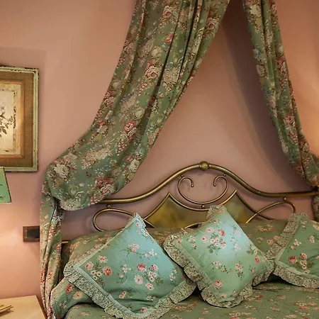 فندق مبيت وإفطار Cozy In The Center Of Milan