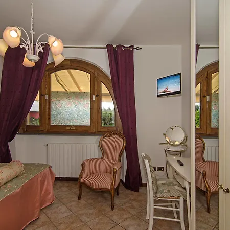 Cozy In The Center Of Milan 3*