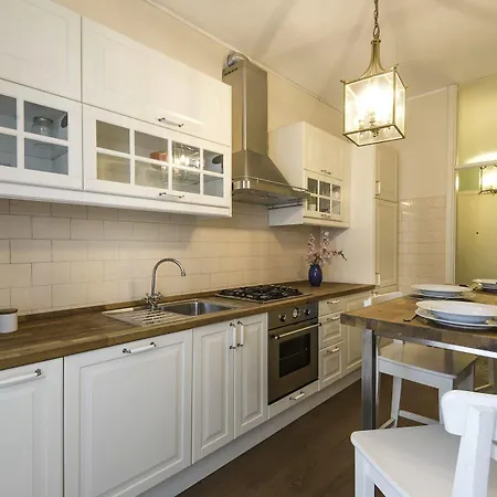 Apartment Bocconi Rentclass Lucia