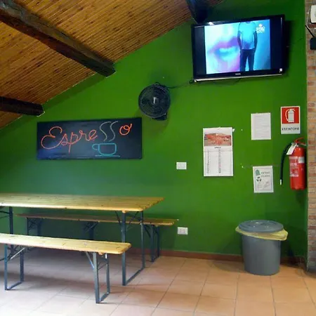 Hostel Milan City Otel 3*