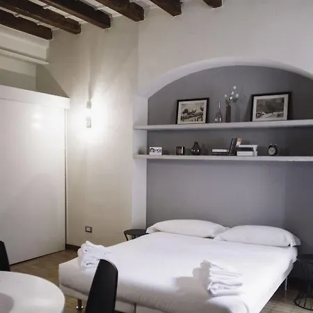 Italianway - Corso 8 Milan