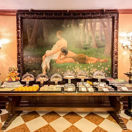Hotel Romana