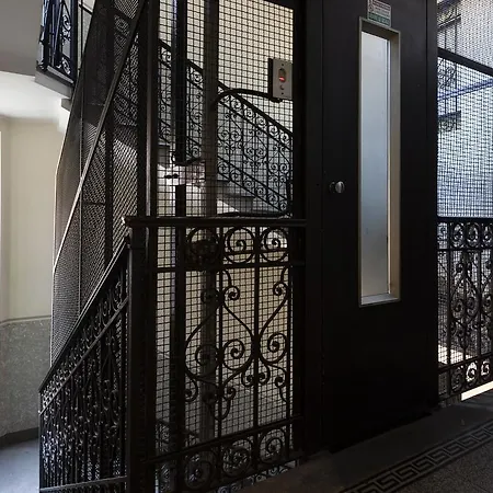 Italianway Easy - Piero Della Francesca 74 * Milán