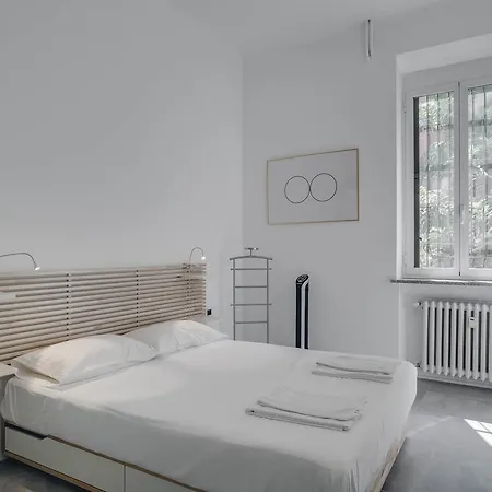 Amazing Modern Close Bocconi University Appartement