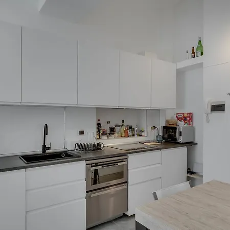 Appartement Amazing Modern Close Bocconi University Milaan