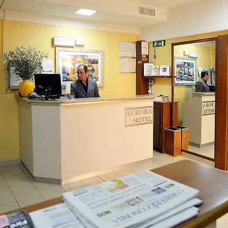 奥罗拉酒店 酒店
