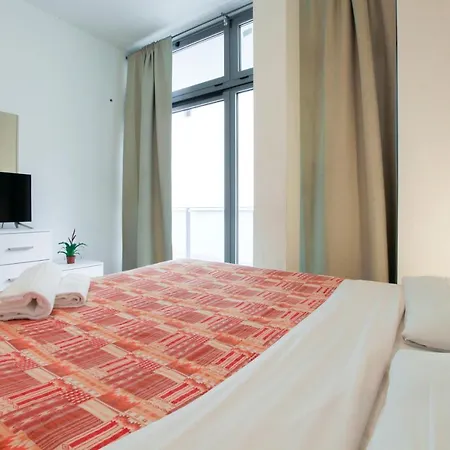 Red Line Division 밀라노