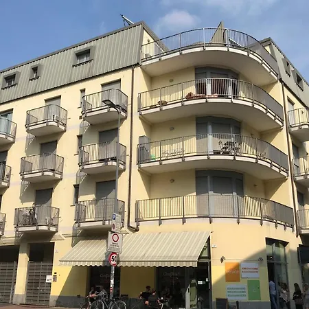 Guest house Red Line Division Milan