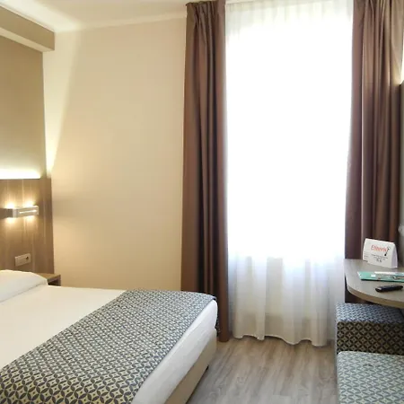 Delle Nazioni מילאנו