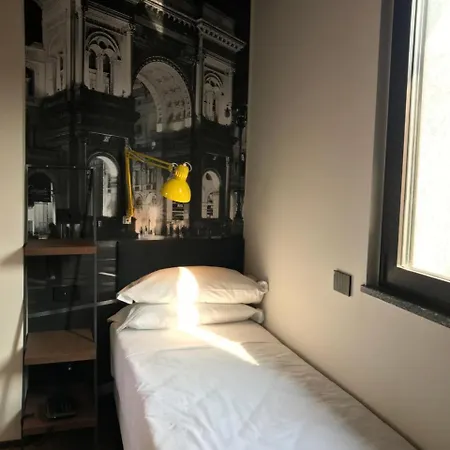 Roxy 3* Milano