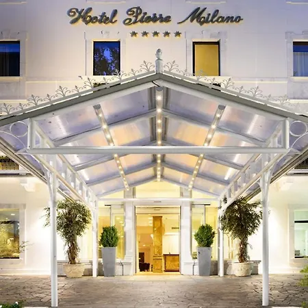 Pierre Hotel