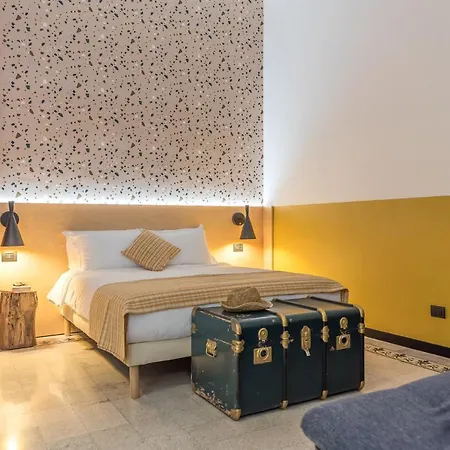 Monocase * 밀라노