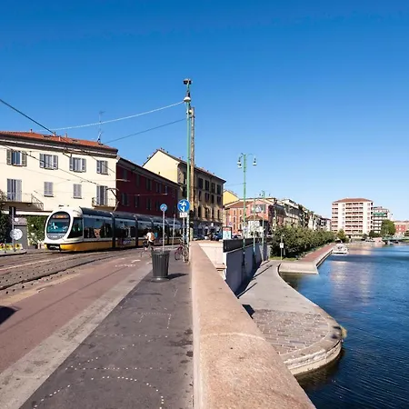 Navigli - Rentclass Tilda Апартаменты Милан