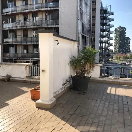 Central Deluxe Apartment Milan