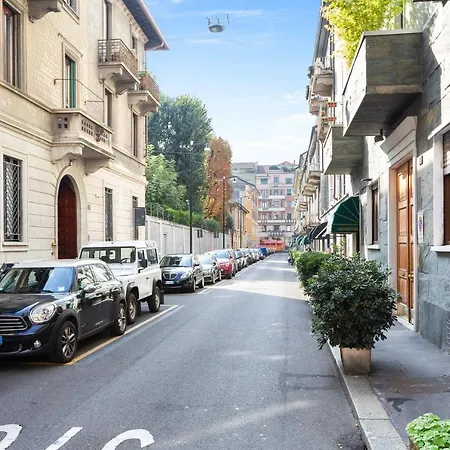 Corso Vercelli Elegant Apartamento