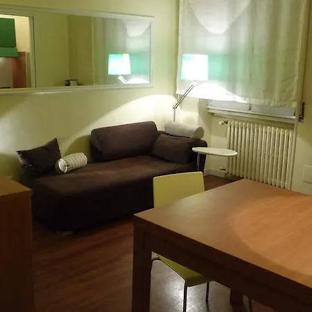 Pian Della Nave Apart-hotel Milão