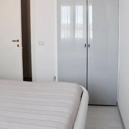 Luxury Porta Romana Couette-café Milan