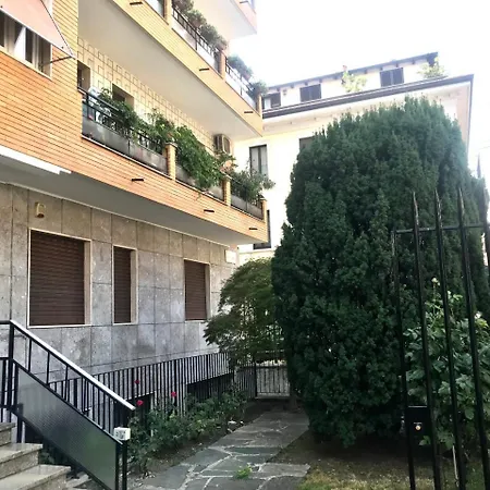 Luxury Porta Romana Couette-café