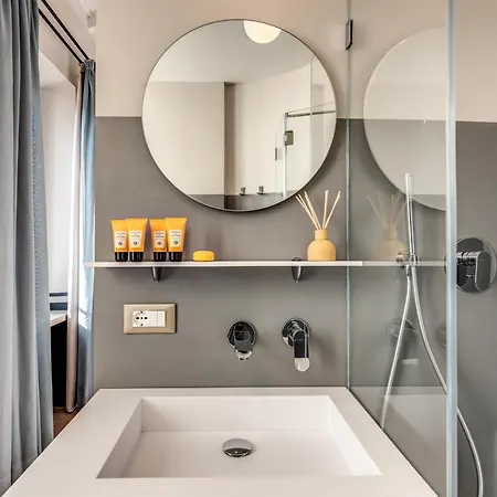 Velvet Grey Boutique Hotell