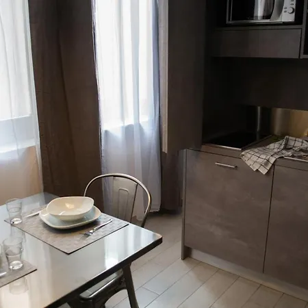 بيت للعطل Warrest - Short Rent ميلان