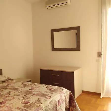 Apartment Kibilu - Viale Misurata Milan
