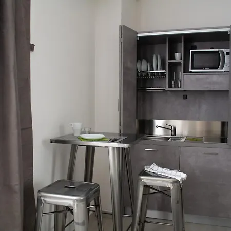 Warrest - Short Rent ميلان