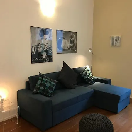 Petite Boutique Maison Milan