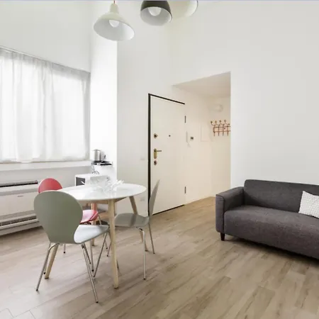 Up To - Residenze M13 *