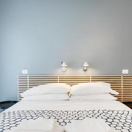 Up To - Residenze M13 *