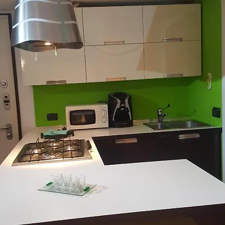 Apartment Sonnino Milan