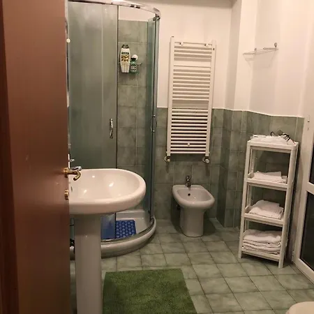 Central Deluxe