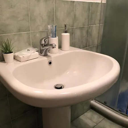 Central Deluxe * Milan