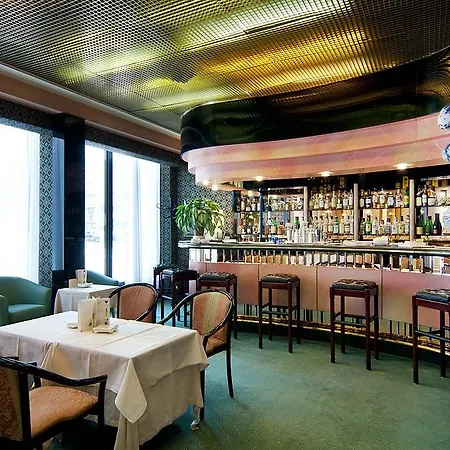 Brunelleschi Hotel 4*