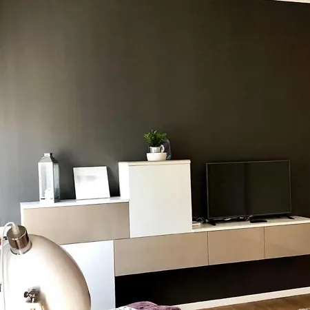 Apartment Curtatone 25 New Milan