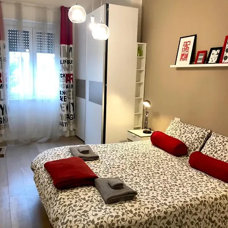 Curtatone 25 New * Milano