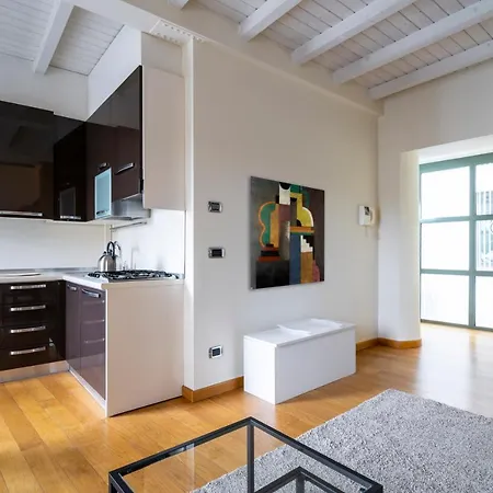 San Babila Penthouse Apartment *