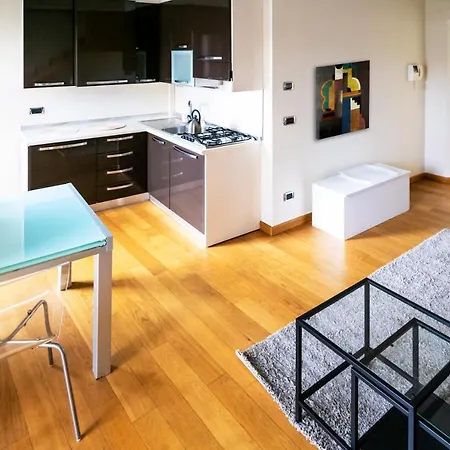 San Babila Penthouse Apartament *