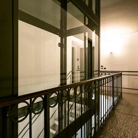 Apartament San Babila Penthouse *