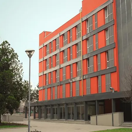 New Generation Chic Sempione Milaan