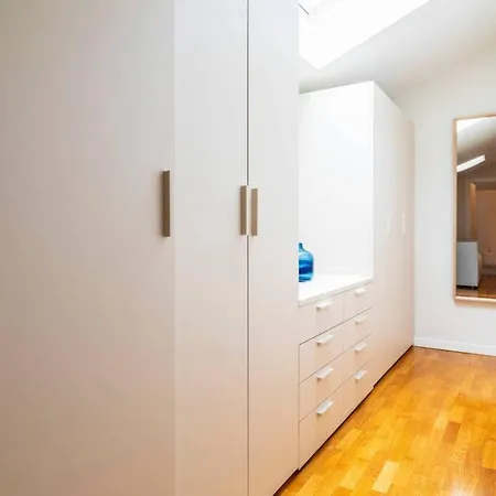 Classy Milanese Near Sforza Castle Διαμέρισμα