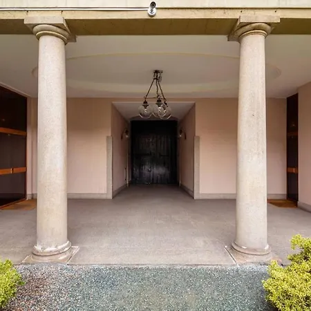 Διαμέρισμα Classy Milanese Near Sforza Castle *