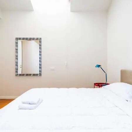 Classy Milanese Near Sforza Castle * Μιλάνο