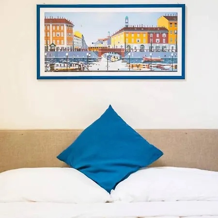 Classy Milanese Near Sforza Castle Διαμέρισμα