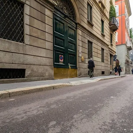 Classy Milanese Near Sforza Castle * Μιλάνο