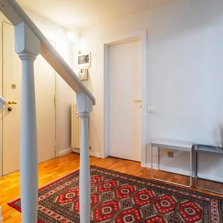 Classy Milanese Near Sforza Castle * Μιλάνο