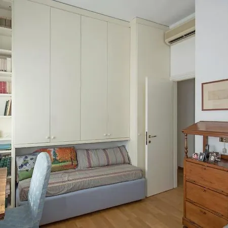 Cascina Santa Brera Sleeps 6 Air Con Apartment Milan