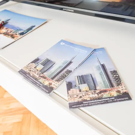 Heart Duomo Colonne דירה